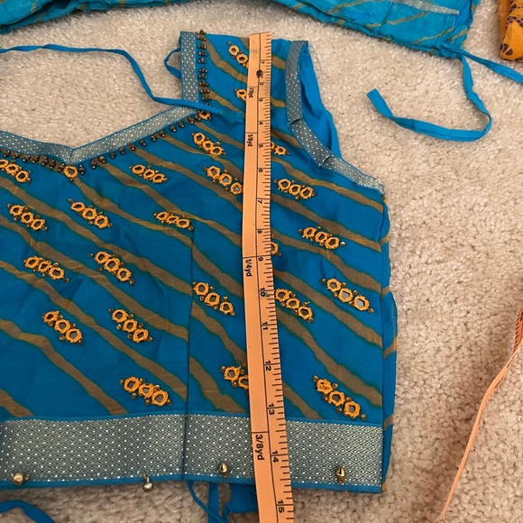 Ethnic Indian wear Navratri Laheriya and Bandhni print Chaniya Choli. - Picture 5 of 13